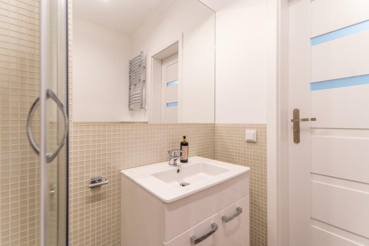 Kolorowe Balkony - Stylowy Apartament Nad Morzem By Noclegi Renters Miedzyzdroje Extérieur photo
